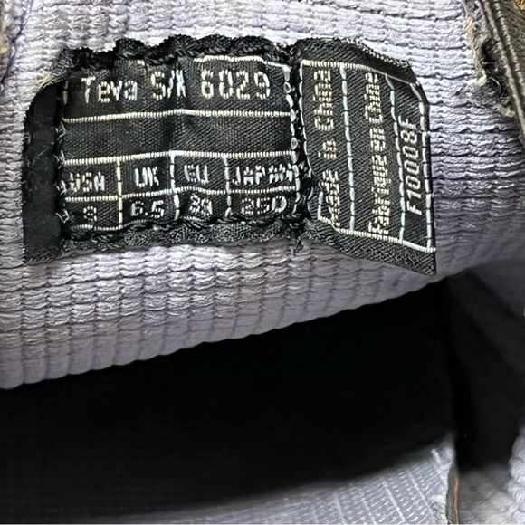 Teva Slip-On Leather/Nubuck Outdoors Hiking/Trail Sneakers/Shoes - Picture 5 of 6